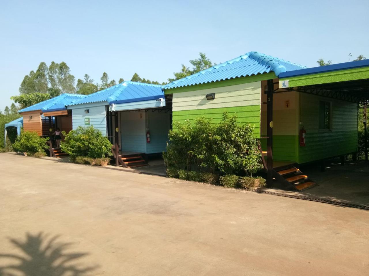 Hi Tech Resort Kabin Buri Room photo