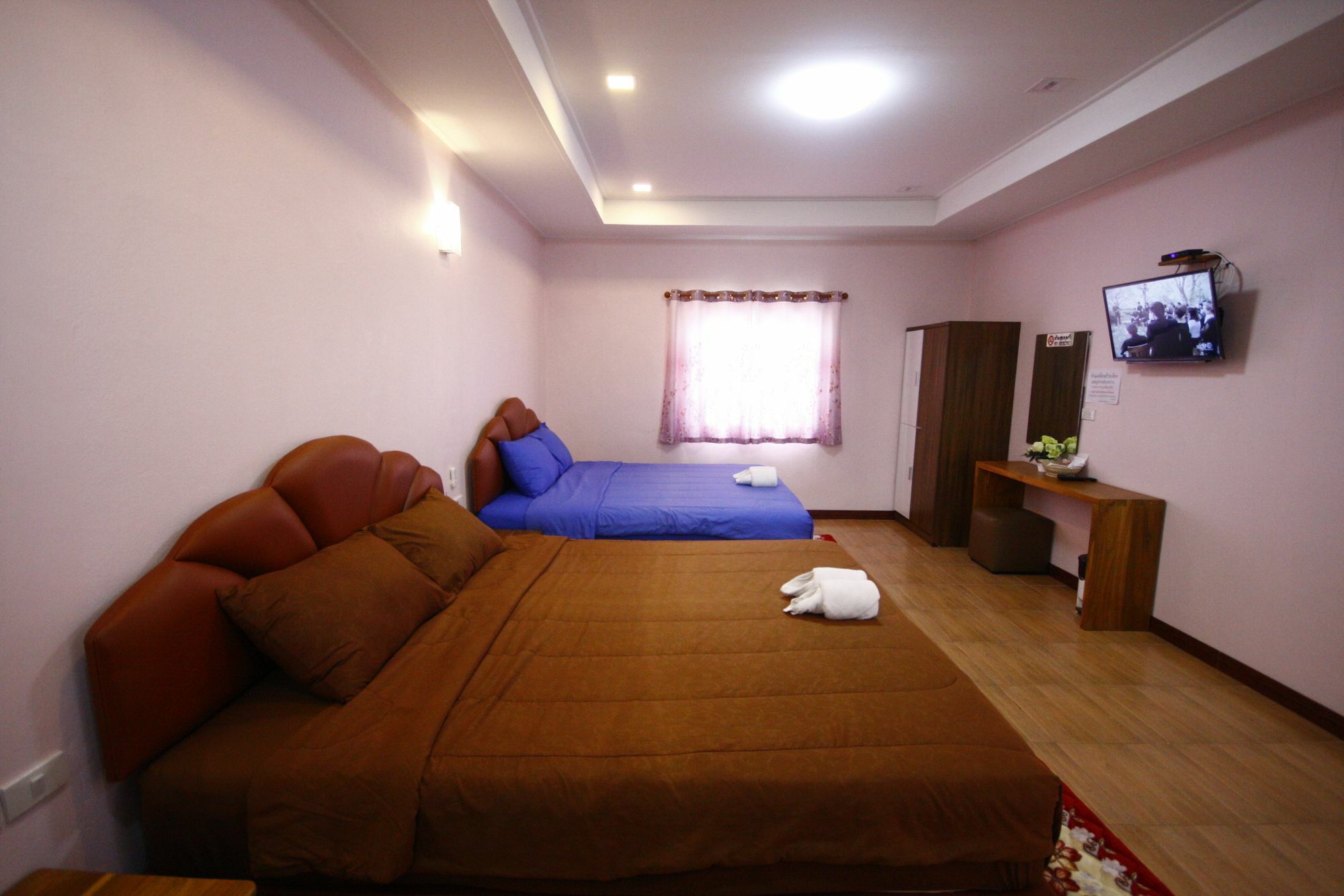 Hi Tech Resort Kabin Buri Exterior photo